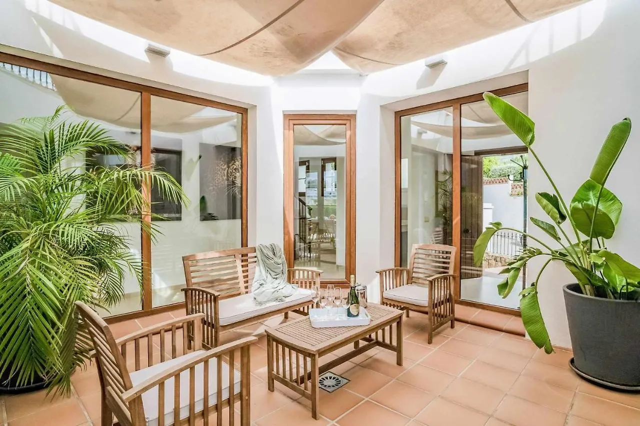 Villa Con Piscina Climatizada Y Vistas Al Golf