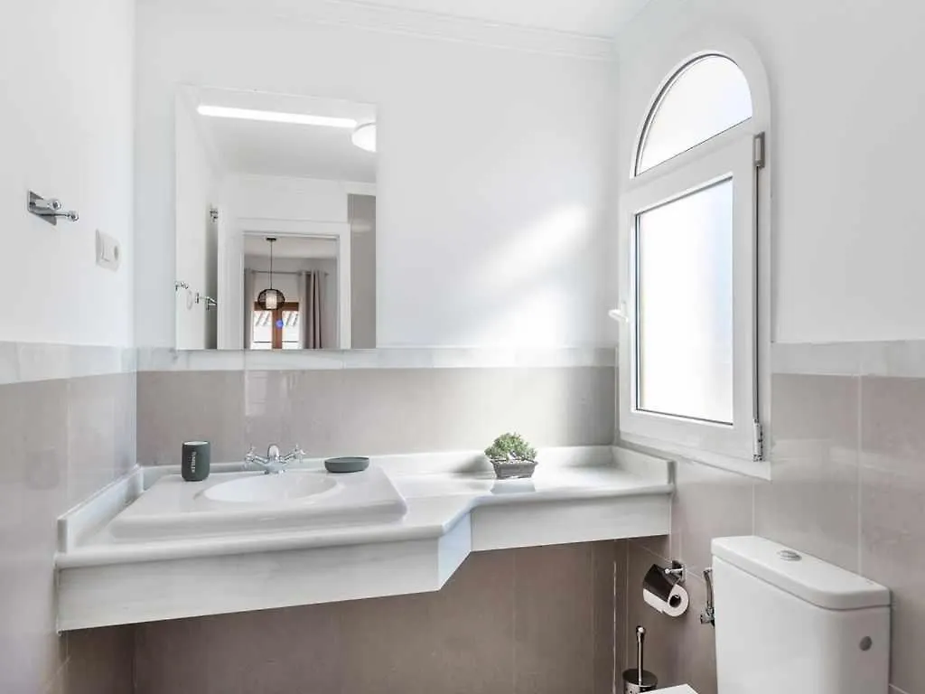 Villa Con Piscina Climatizada Y Vistas Al Golf  Estepona
